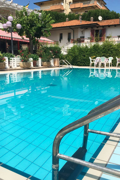 Hotel De Amicis con Piscina